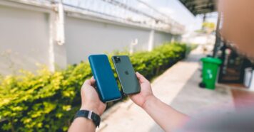 Como transferir energia de um celular para outro iPhone? Como transferir energia de um celular para outro iPhone?